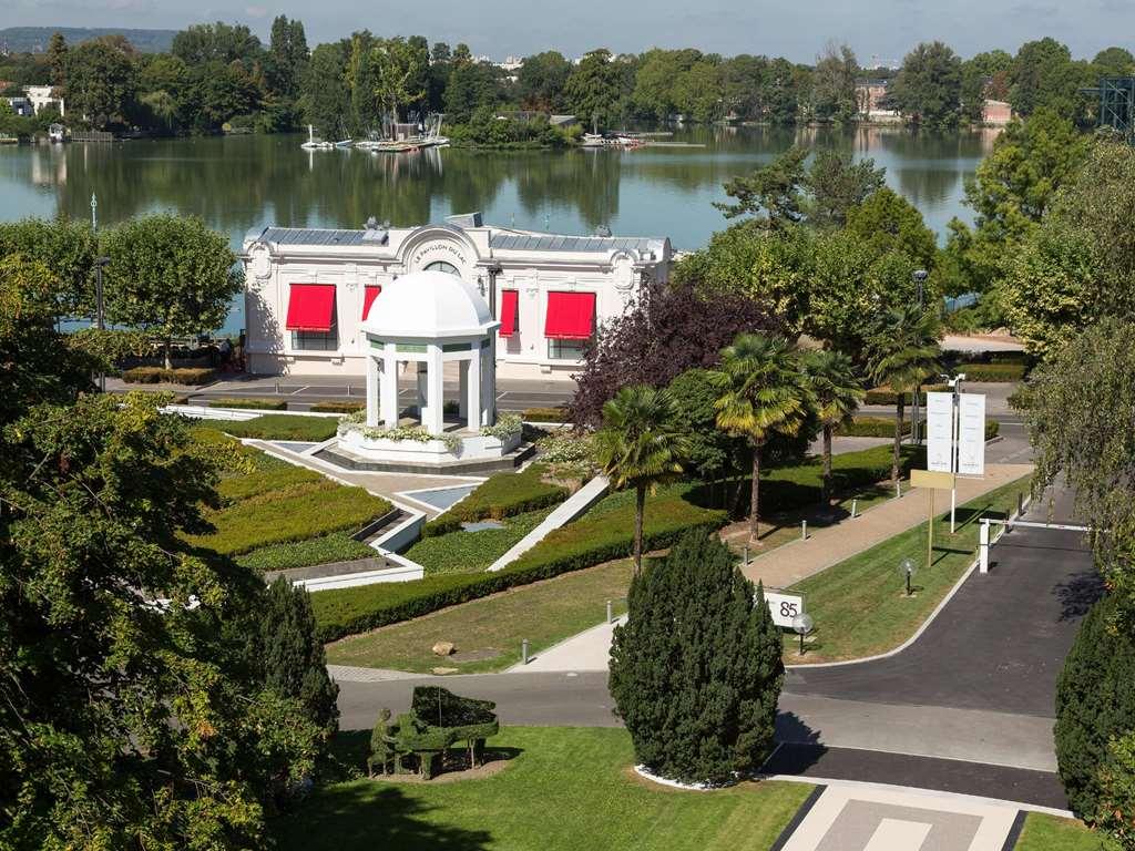 Hotel Barriere Le Grand Hotel Енгиен-ле-Бен Екстериор снимка