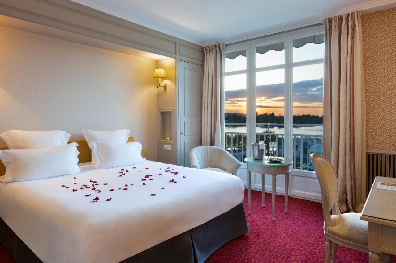 Hotel Barriere Le Grand Hotel Енгиен-ле-Бен Екстериор снимка