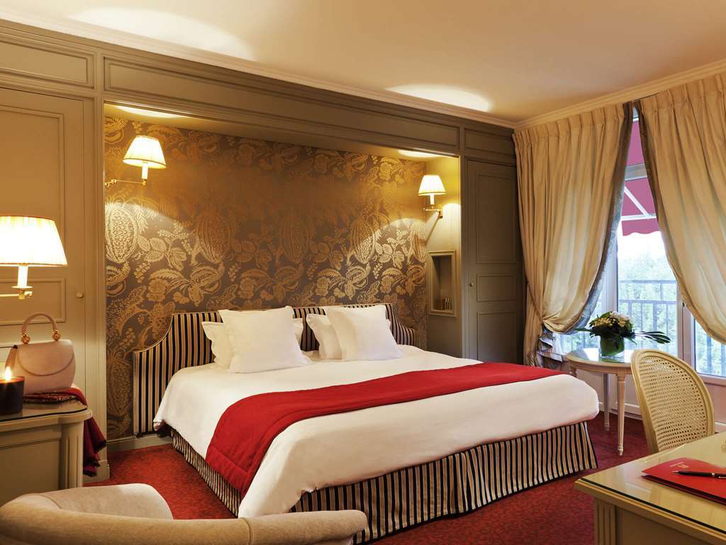 Hotel Barriere Le Grand Hotel Енгиен-ле-Бен Екстериор снимка
